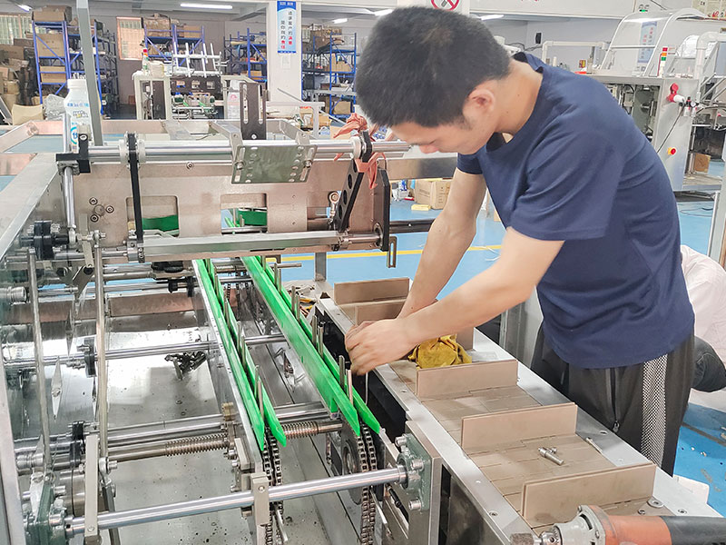 自動裝盒機的安裝與調(diào)試