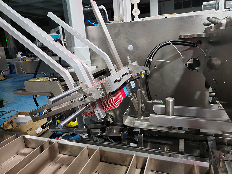 自動裝盒機開盒成型工藝動作分析